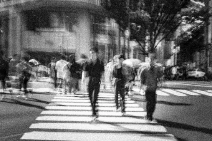 Silent Figures / Figuras em Silêncio